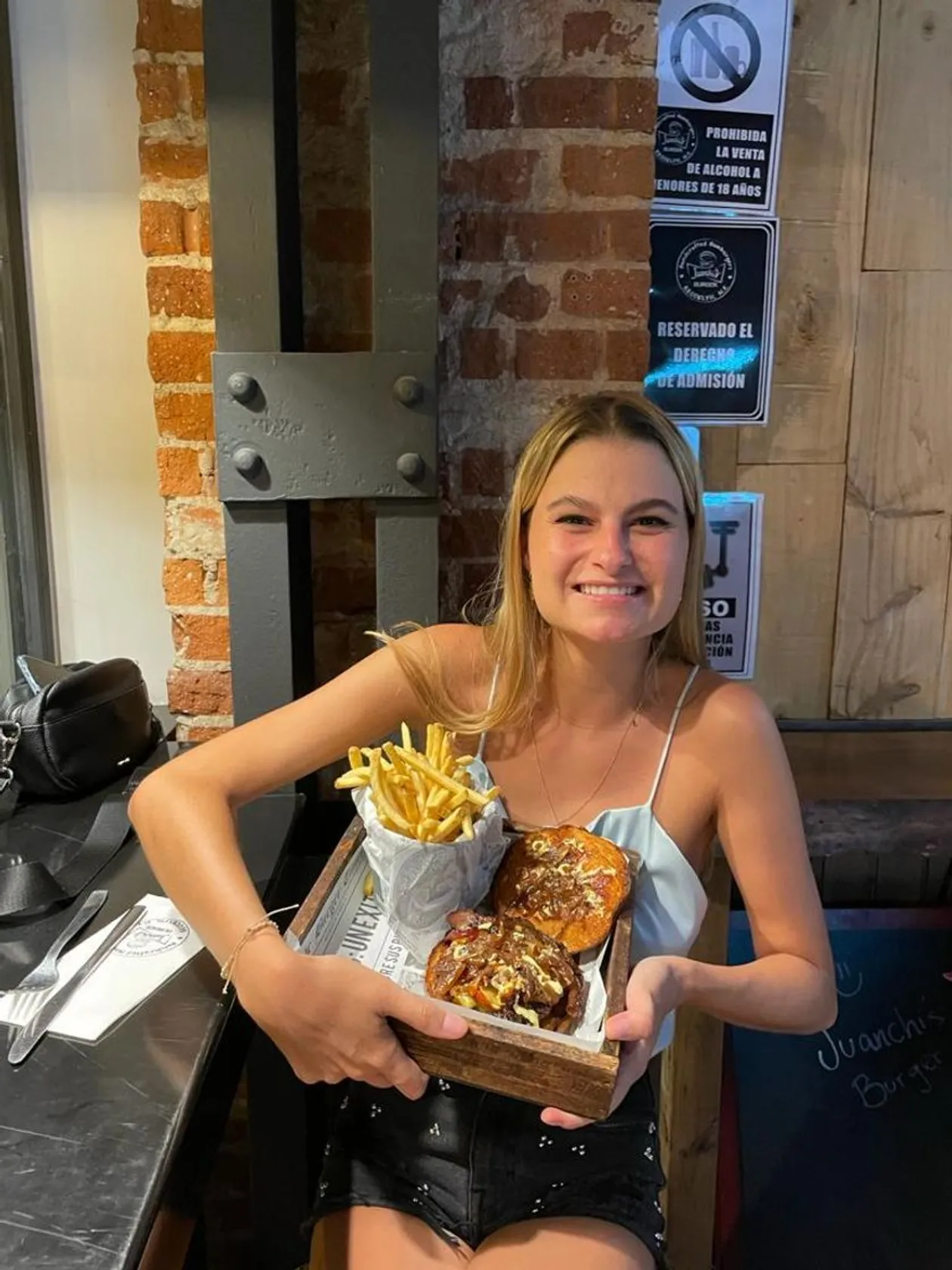 Juanchi's Burgers