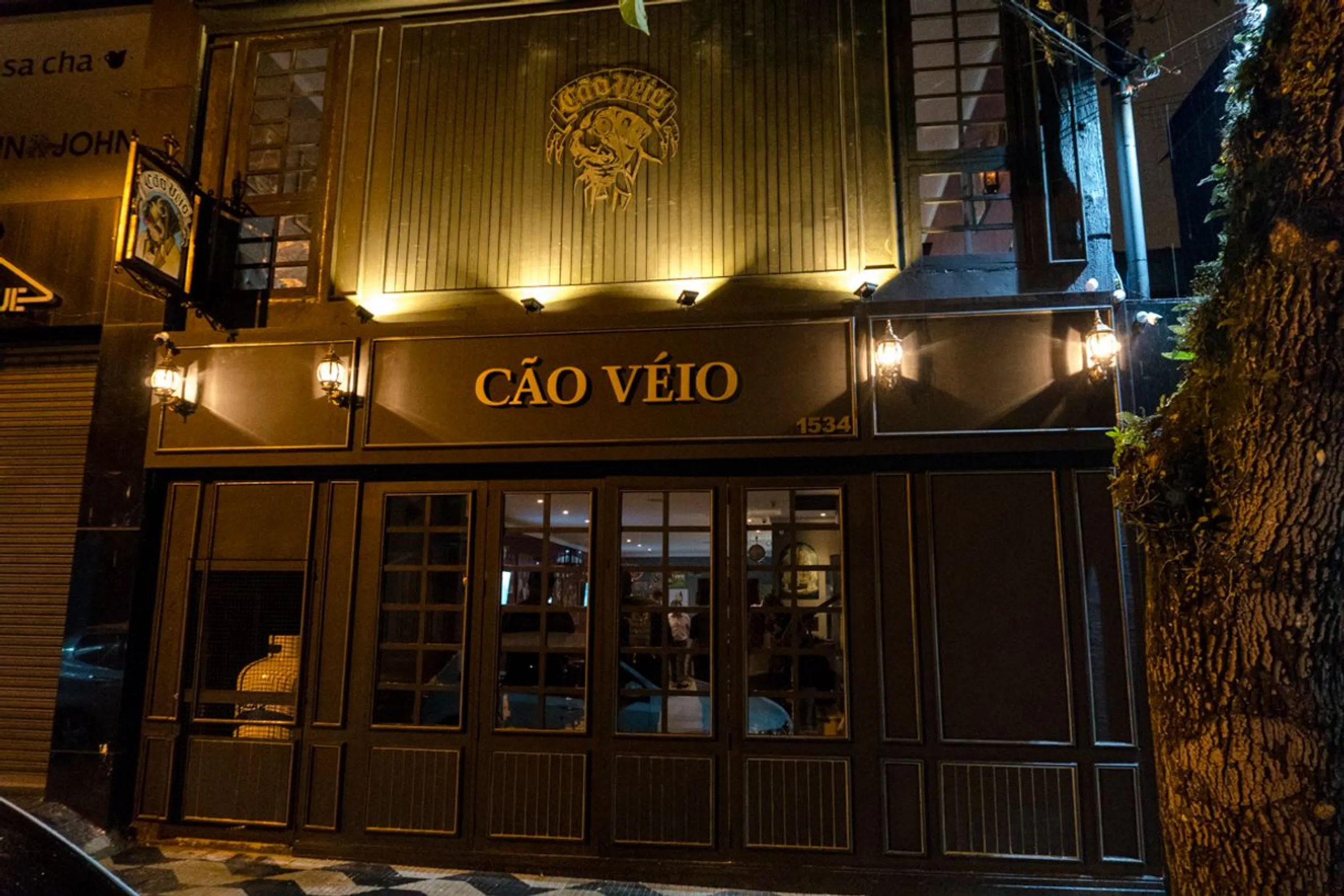 Cão Véio