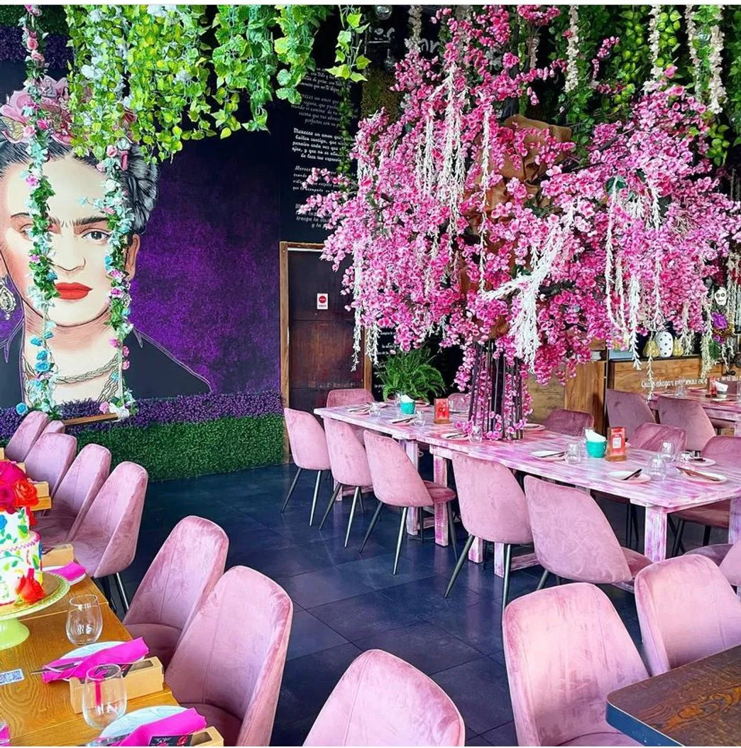 Frida Food & Lounge