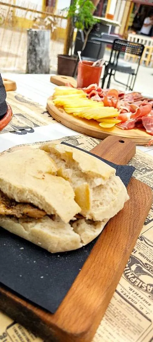 Morango Bar