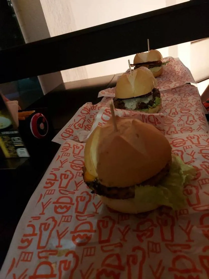 Old Republic - Burger · Bar