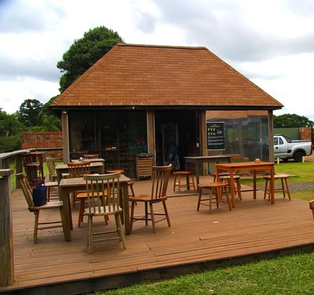 Cuesta Café