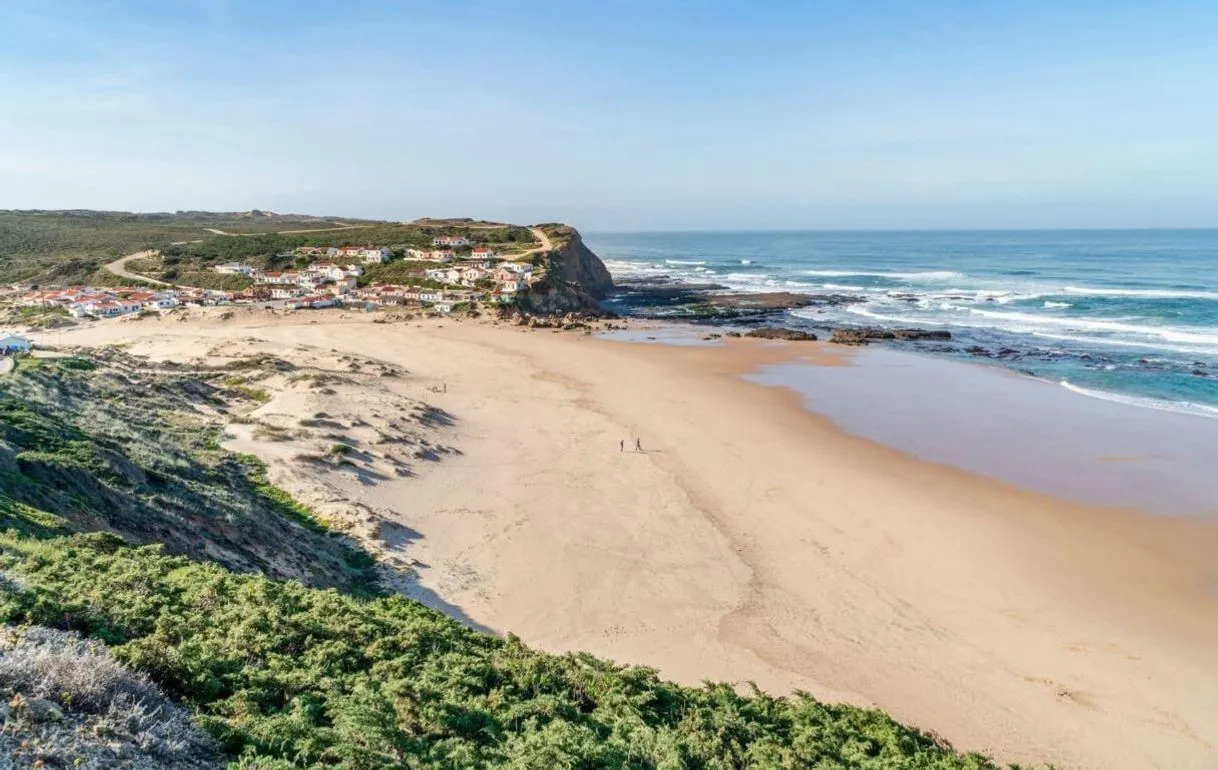 Praia de Monte Clérigo