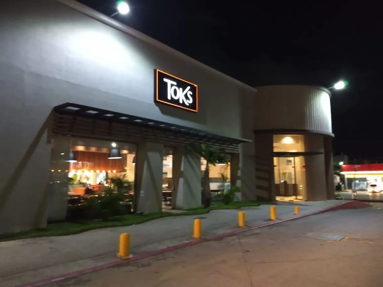 Toks Cancún La Luna