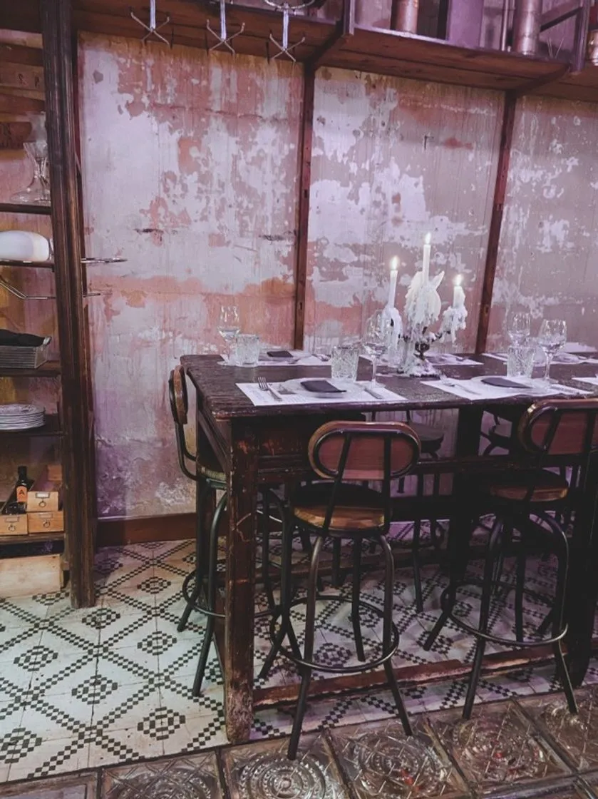 El Faro Industrial Gastroclub