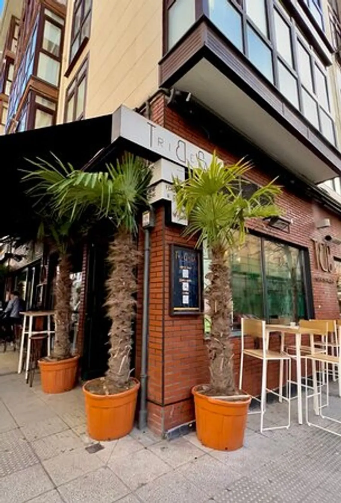 TriBeCa Bar&Lunch