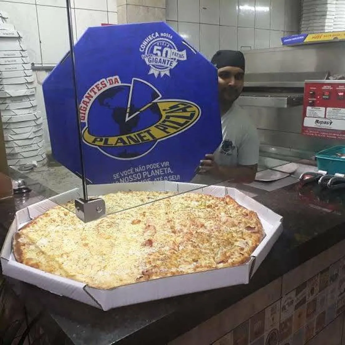 Planet Pizzas