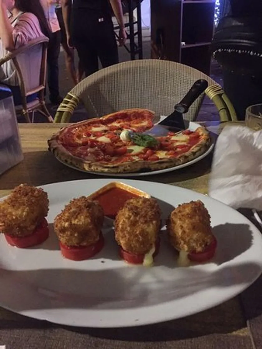 Fenix Bar. Italian Food & Fun