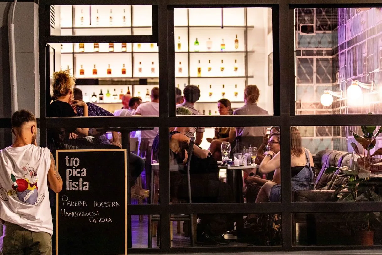 Bar Tropicalista