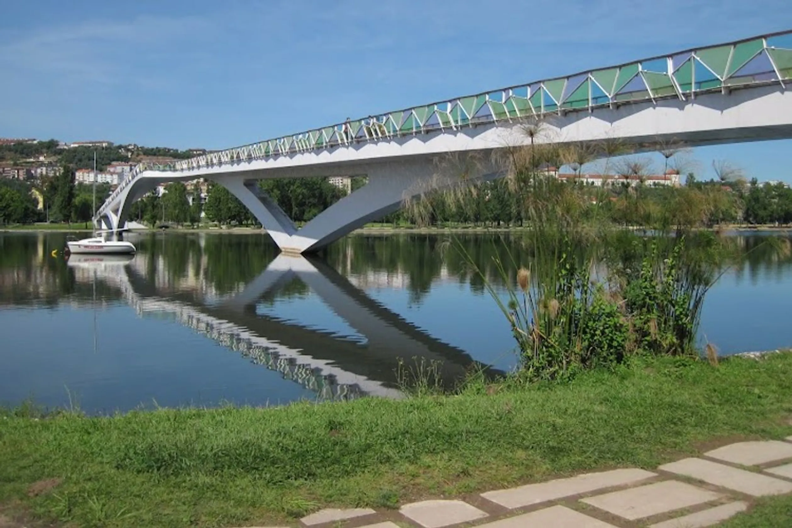Ponte Pedonal Pedro e Inês