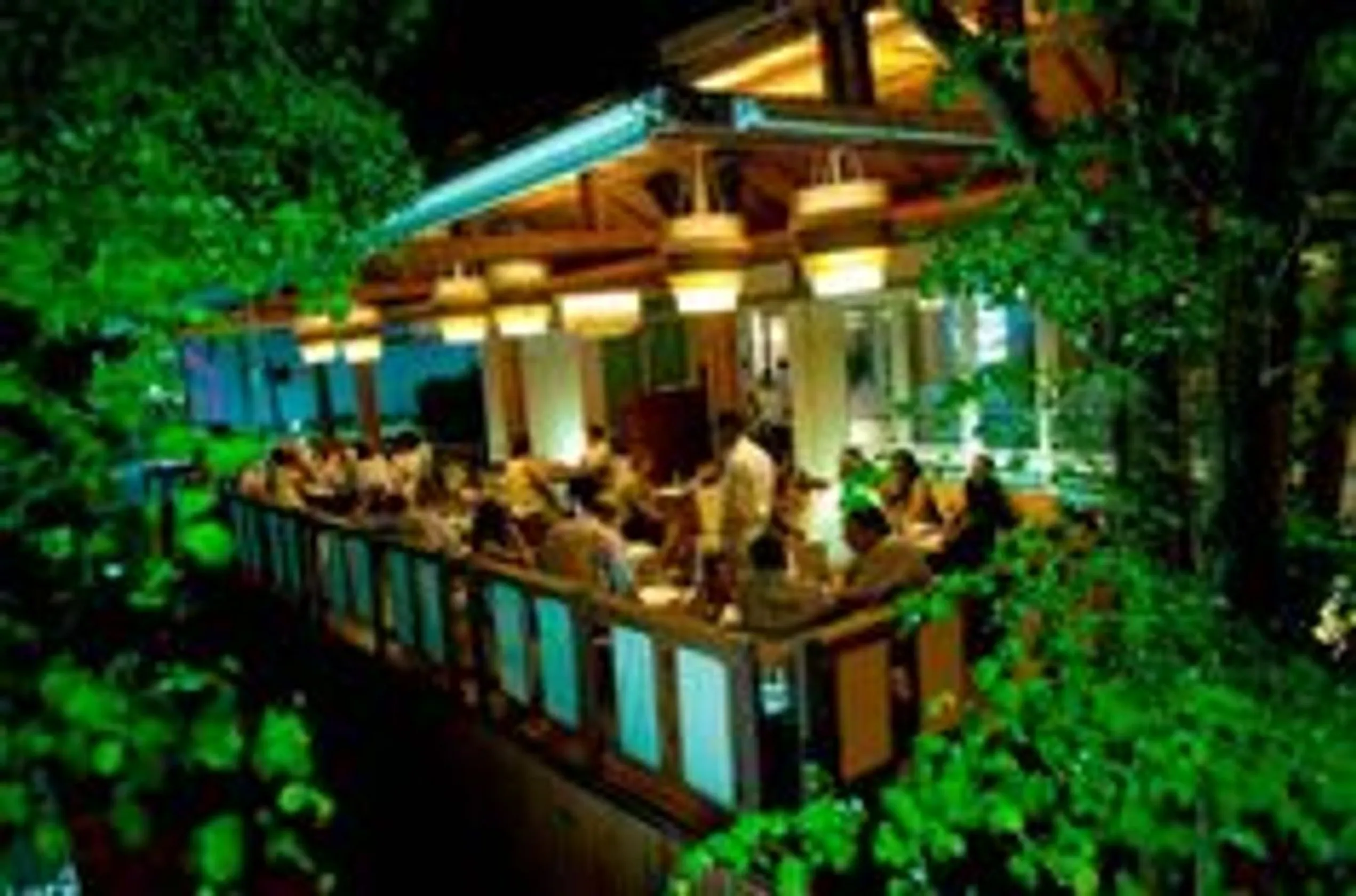 NOAH Restaurant & Lounge