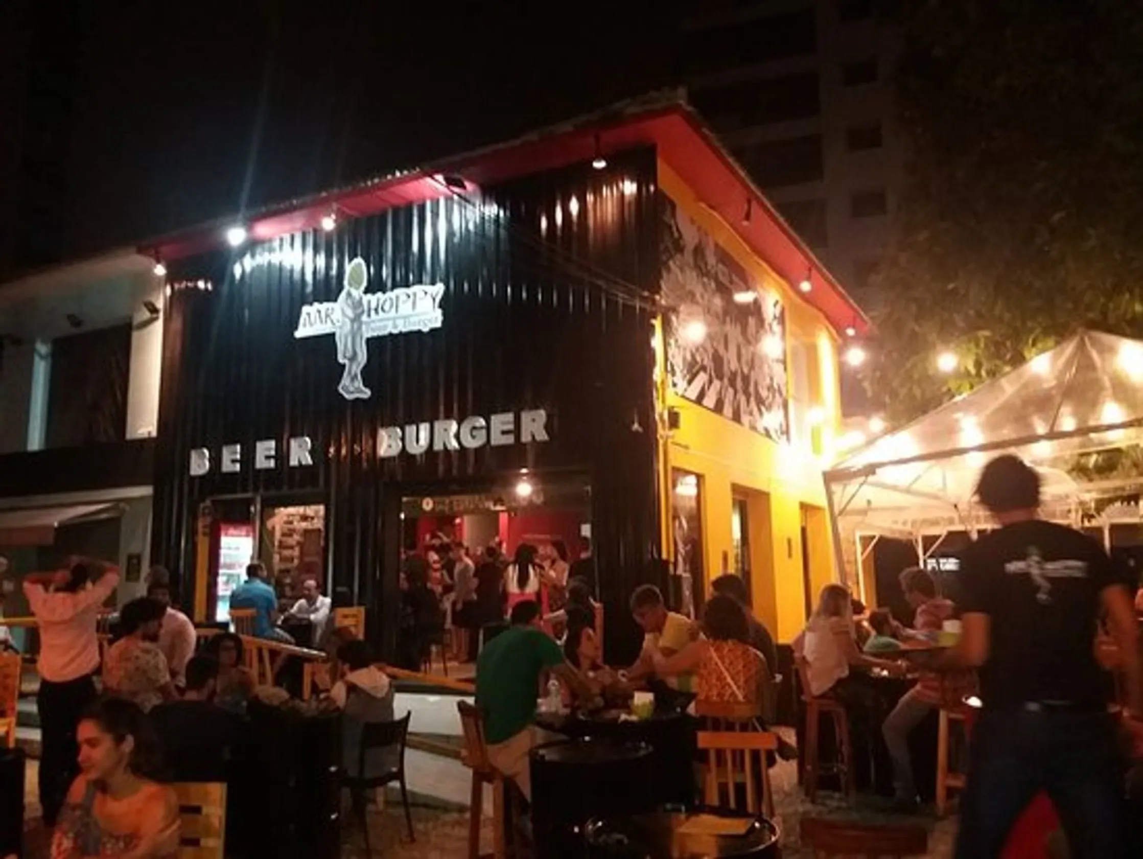 Mr. Hoppy Beer & Burger