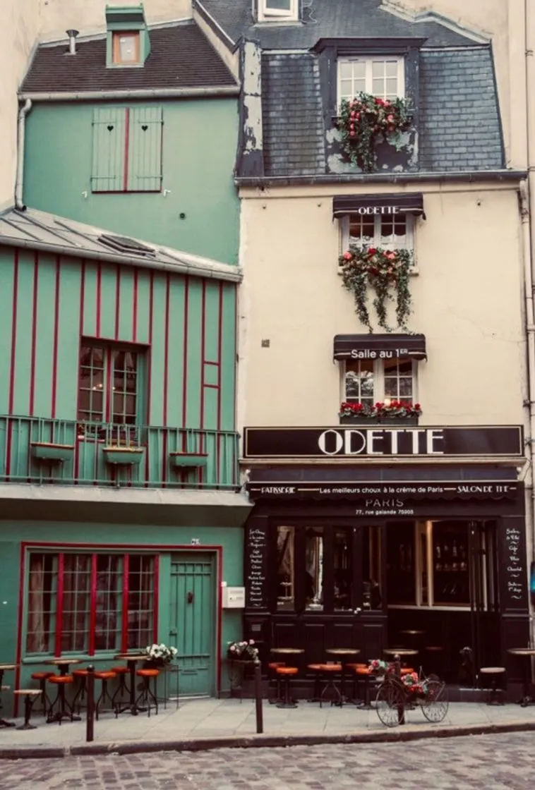 Odette Paris