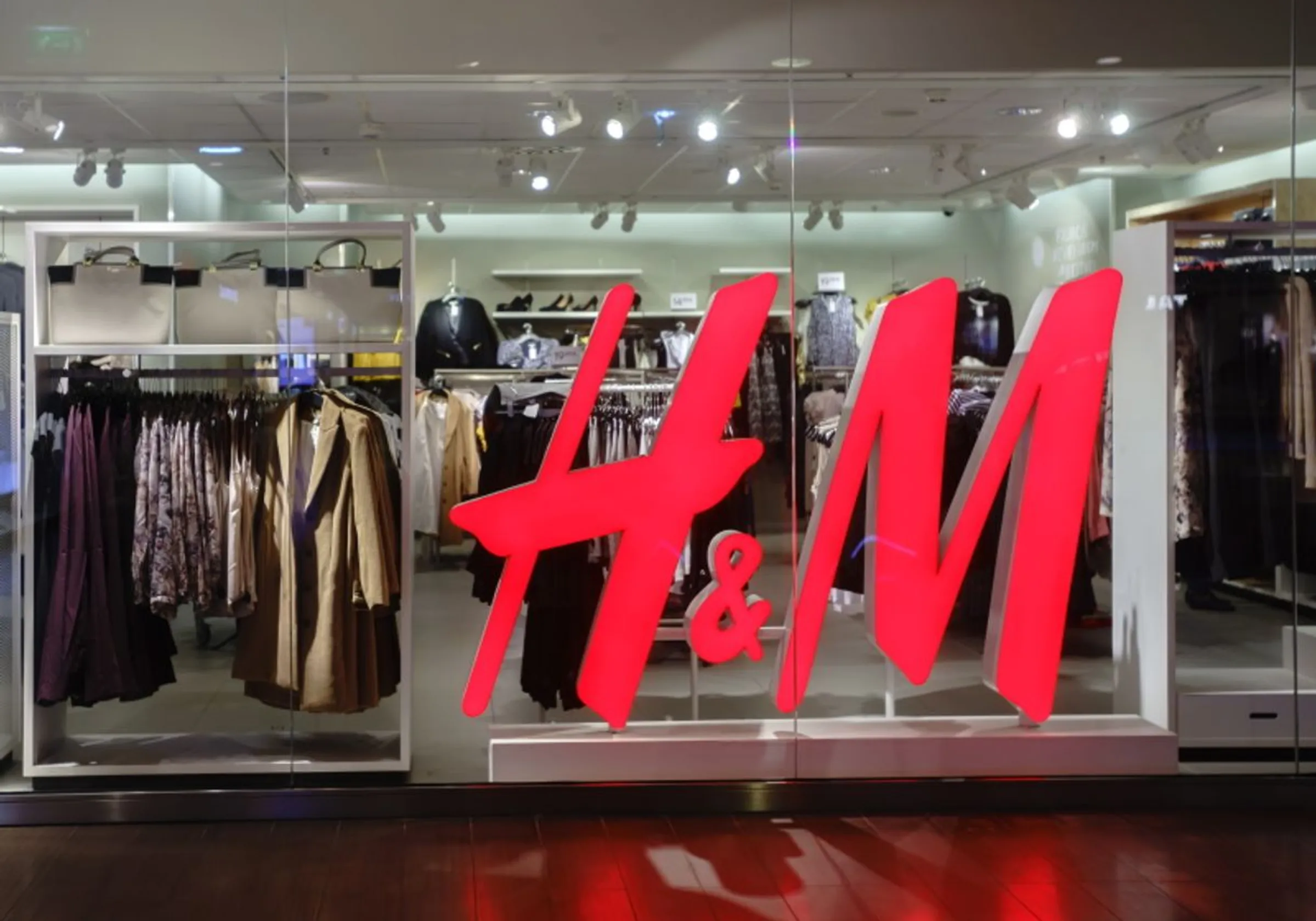 H&M