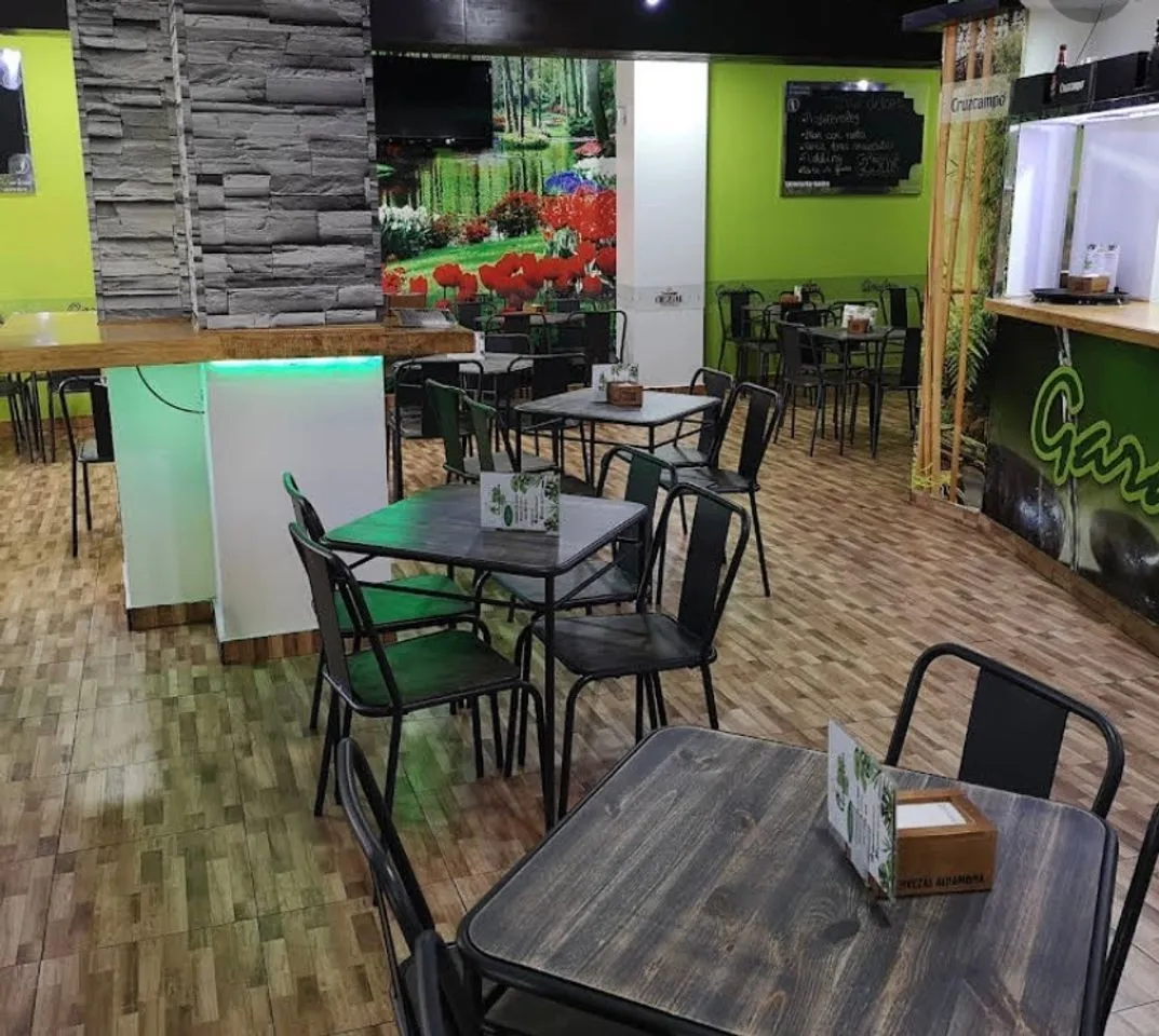 Café Bar Garden